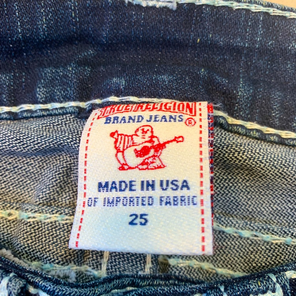 True Religion boot cut jean with rhinestone detail size 25